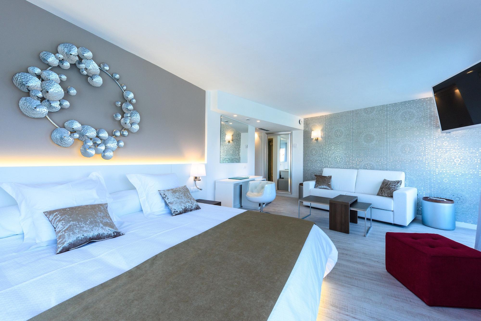 Plaza Santa Ponsa Boutique - Adults Only. Hotell Eksteriør bilde