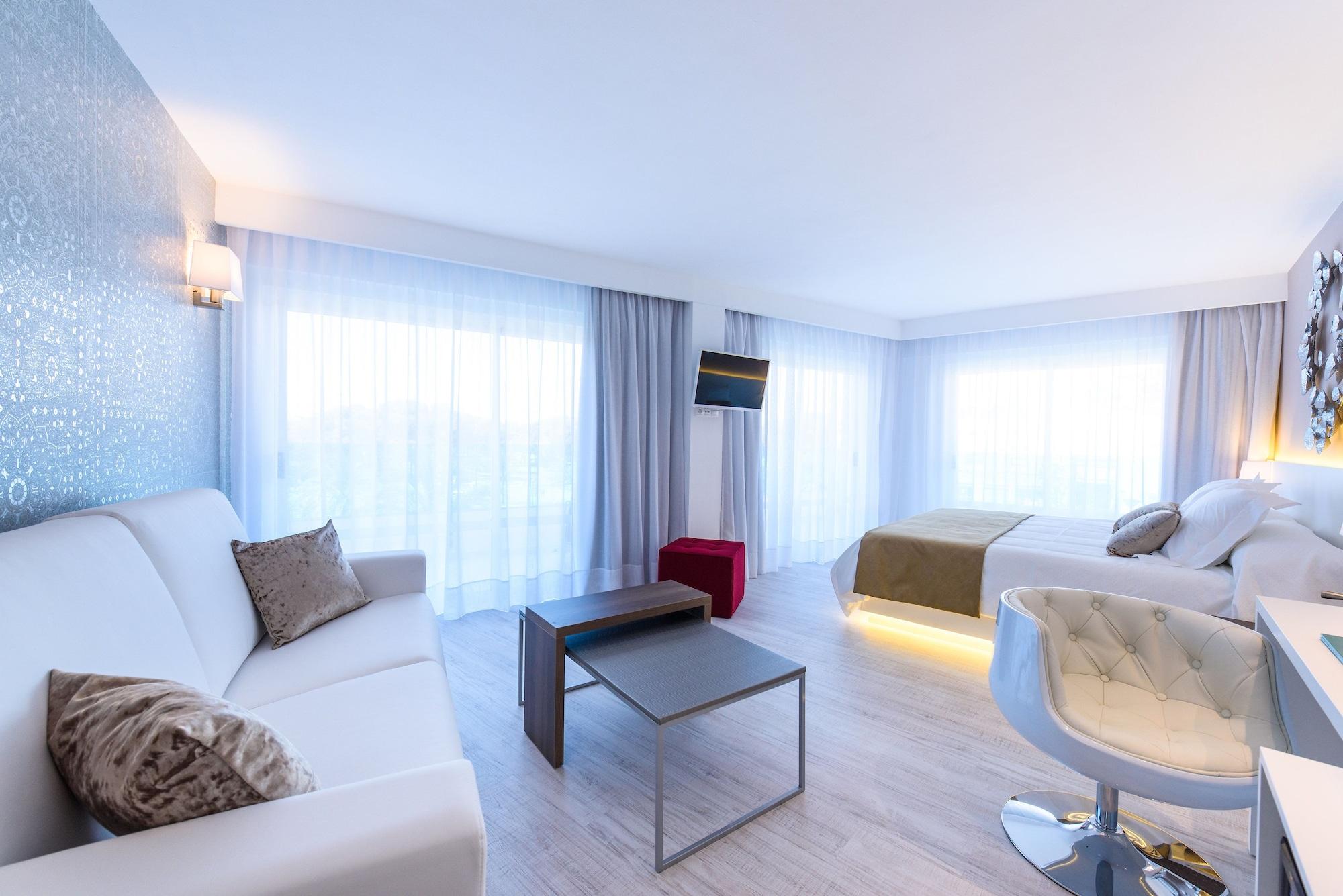 Plaza Santa Ponsa Boutique - Adults Only. Hotell Eksteriør bilde